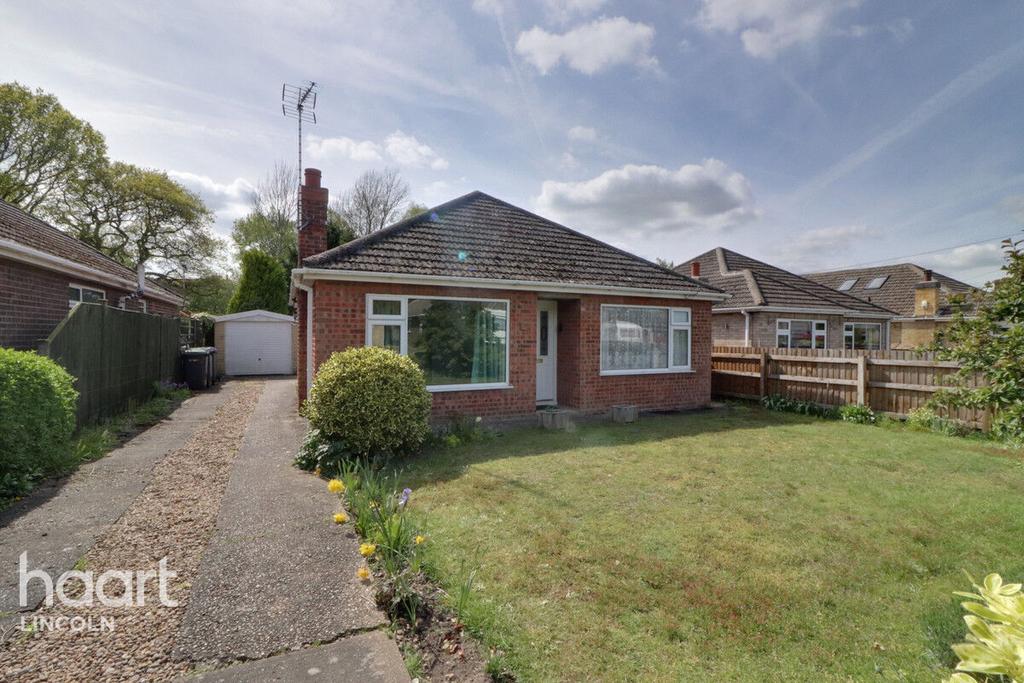 Gardenfield, Skellingthorpe 2 bed detached bungalow for sale £220,000