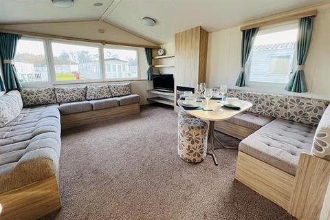 2 bedroom lodge for sale, Tattershall Lakes Country Park Tattershall, Lincolnshire LN4