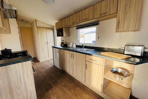 2 bedroom lodge for sale, Tattershall Lakes Country Park Tattershall, Lincolnshire LN4