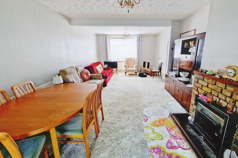 48 Sedgefield Crescent, Romford, RM3 9RS