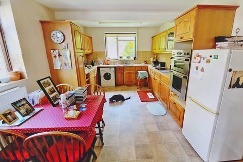 48 Sedgefield Crescent, Romford, RM3 9RS