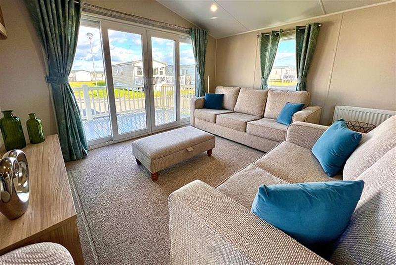 Tattershall Lakes Country Park Tattershall, Lincolnshire LN4 3 bed