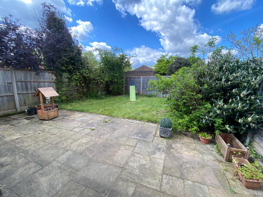 GOLDSWORTH PARK 2 bed bungalow for sale £325,000