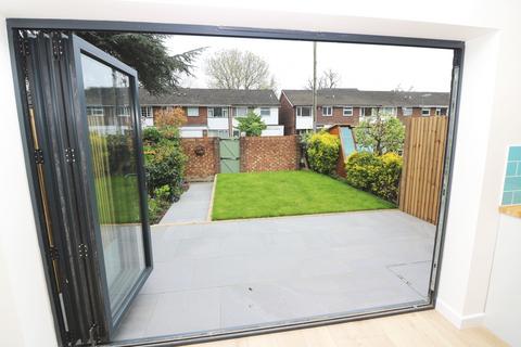 47 Cherry Orchard, Staines-upon-thames, TW18 2DE