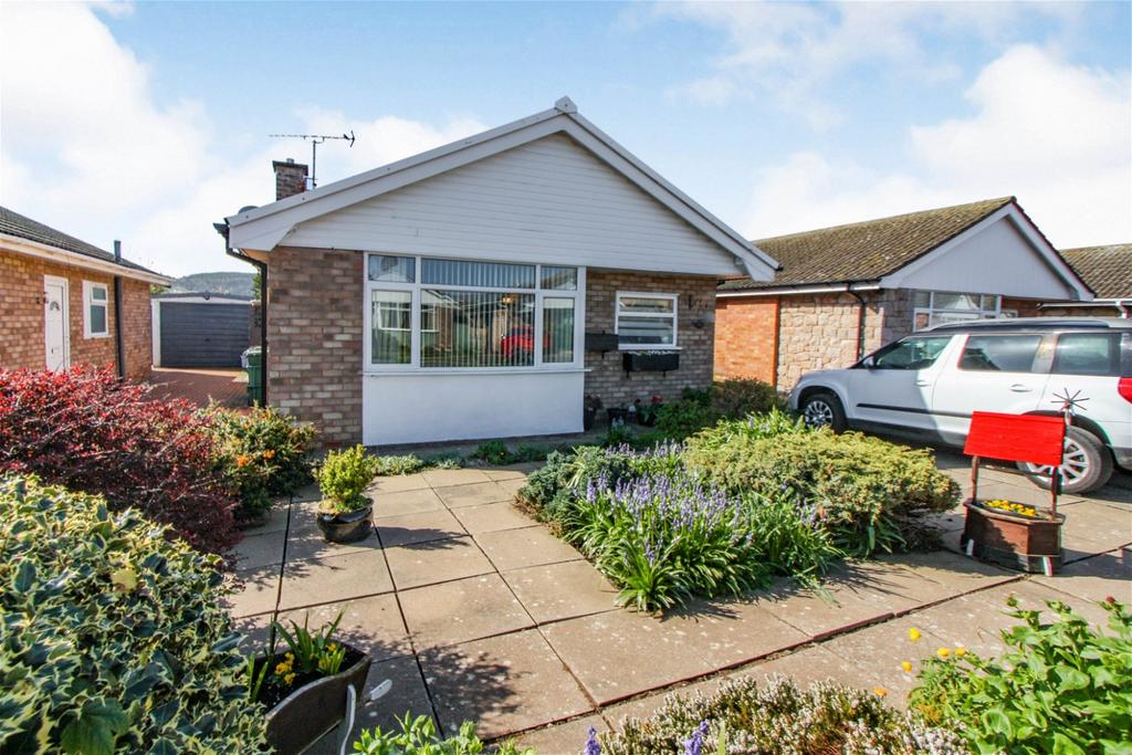 Lon Y Cyll, Pensarn, Abergele, LL22 7RP 2 Bed Detached Bungalow For ...