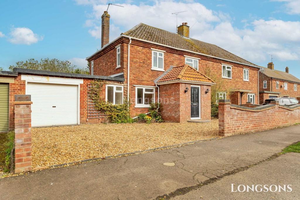 South Road, Watton 3 bed semidetached house for sale £220,000