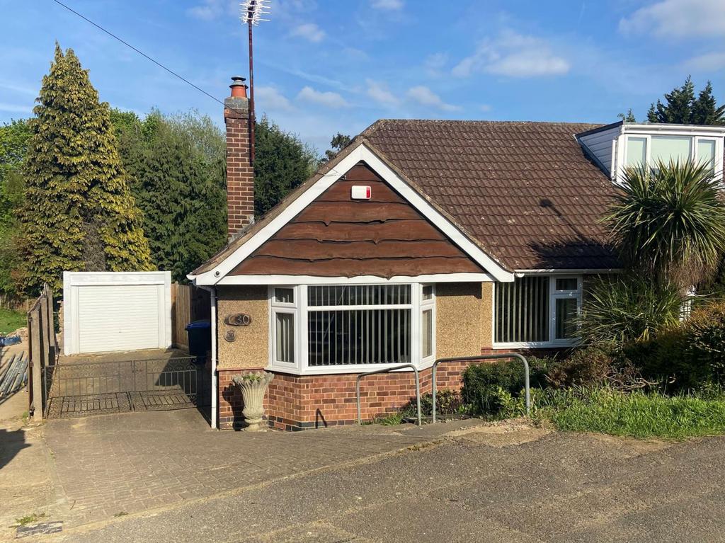 Bibury Crescent, Boothville, Northampton NN3 6AG 2 bed semidetached