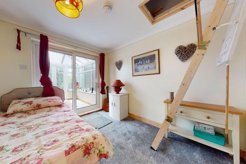 30 Bibury Crescent, Northampton, NN3 6AG