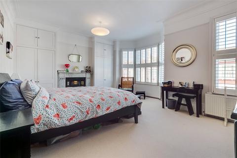 30 Childebert Road, London, SW17 8EX
