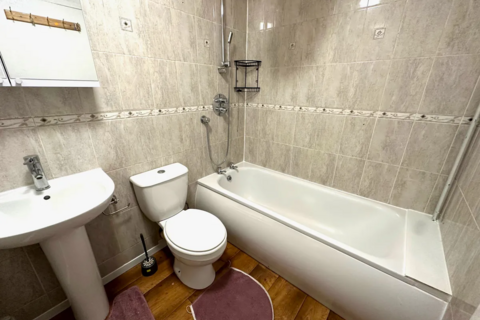 43 Melrose Close, Hayes, UB4 0AZ