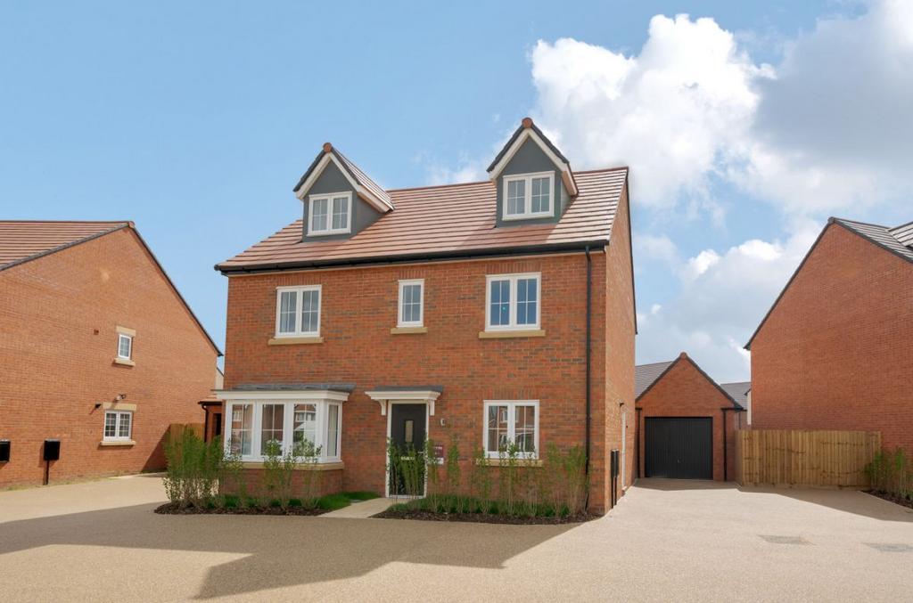 St Marys, Biddenham, Bedford 5 bed detached house £650,000