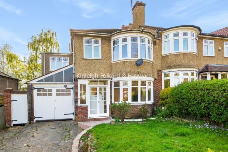 Murray Avenue Bromley BR1 4 bed house £2,350 pcm (£542 pw)