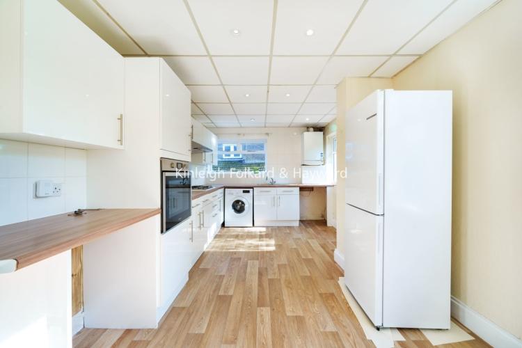 Murray Avenue Bromley BR1 4 bed house £2,350 pcm (£542 pw)