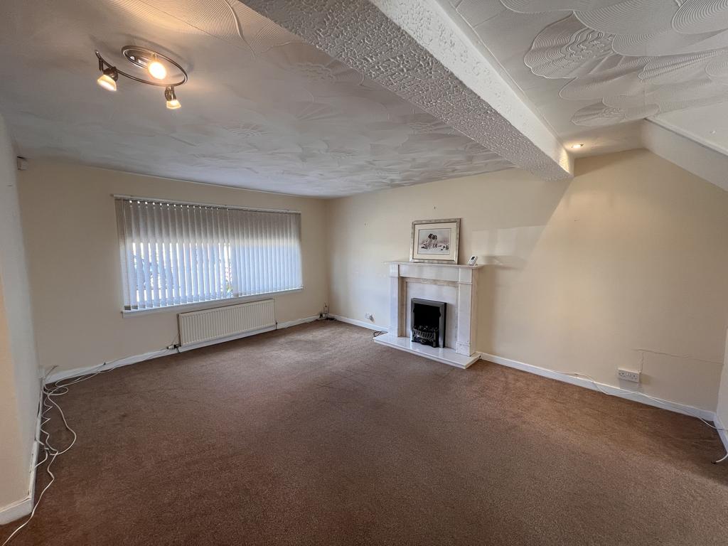 Birchgrove, Larkhall ML9 2 bed semidetached house for sale £139,995