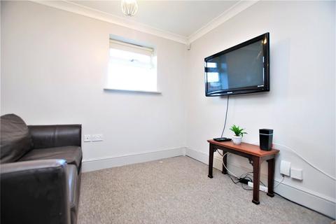 1 bedroom house of multiple occupation to rent, Cabell Road, Guildford, Surrey, GU2