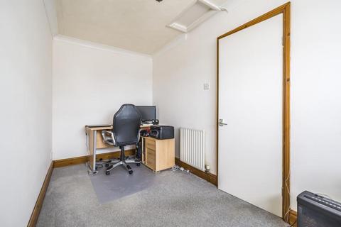 137 Argyle Street, Swindon, SN2 8BP
