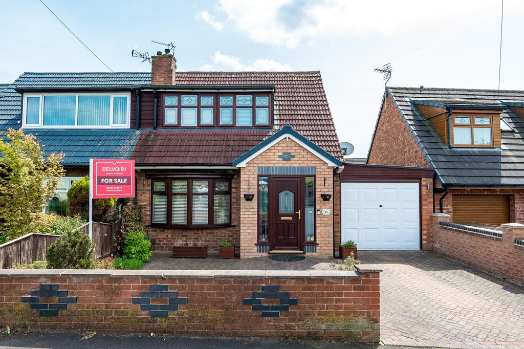 Belvedere Road, AshtoninMakerfield... 2 bed semidetached house £