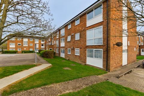 2 bedroom apartment to rent, Burns Drive, Hemel Hempstead, Hertfordshire, HP2 7NP