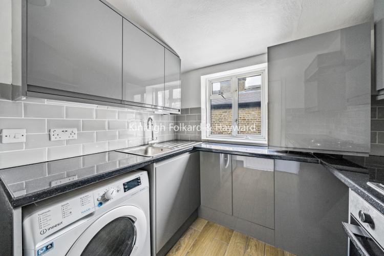 B49a59f9-894b-4d3...