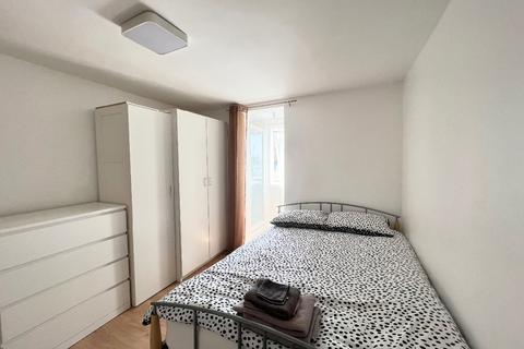 Studio for sale, Mill Lane, London