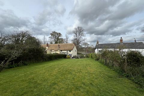 3 bedroom end of terrace house for sale, South Town, Kenton, EX6