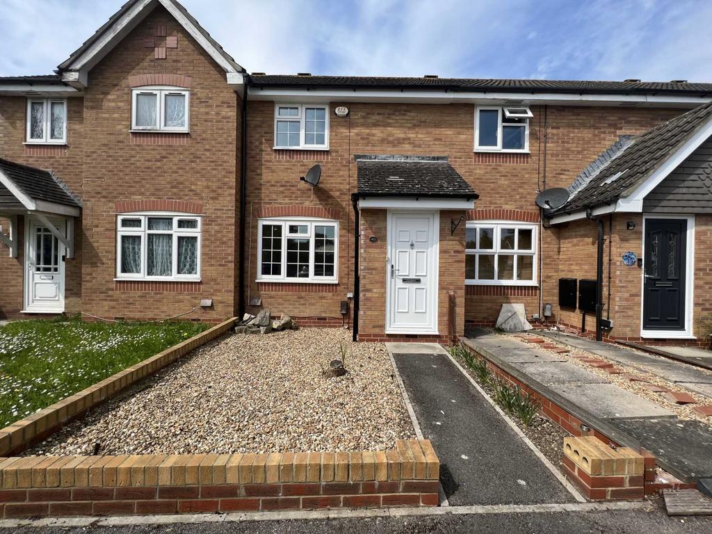 Redwood Grove, Havant 2 bed terraced house £1,150 pcm (£265 pw)