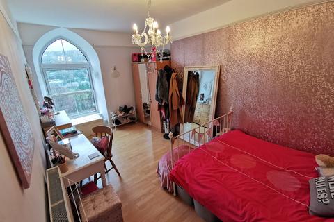 5 bedroom terraced house for sale, 3 Frondirion, Dolgellau