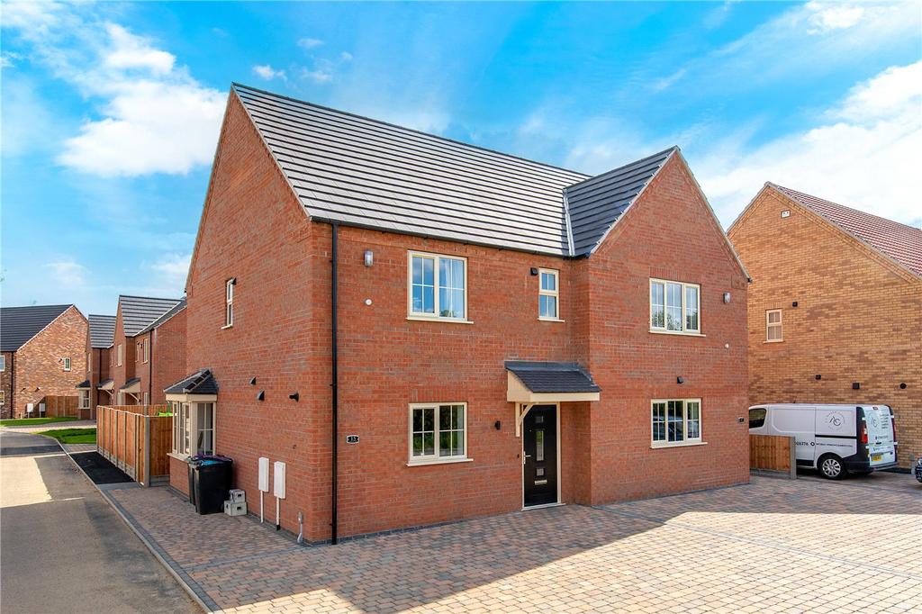 Coteland Road, Ruskington, Sleaford, Lincolnshire, NG34 3 bed semi