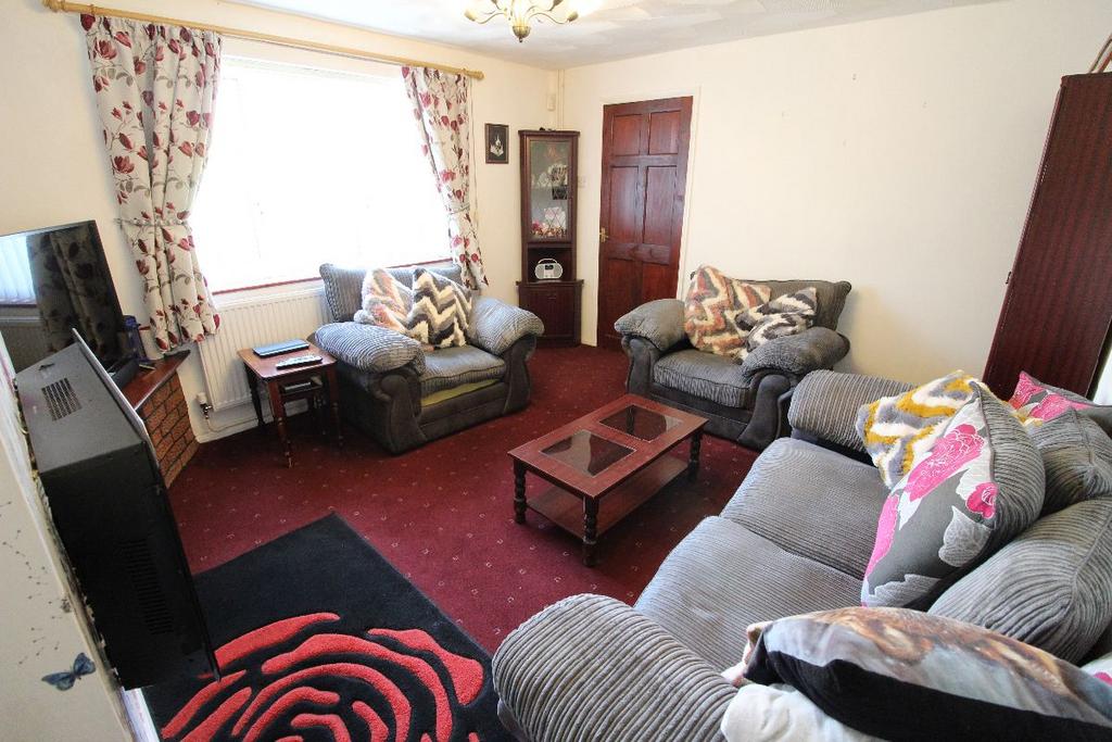 Fourth Avenue, Ketley Bank, Telford 3 bed semidetached house for sale