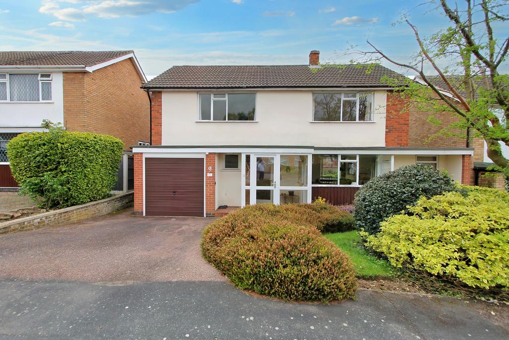 Belleville Drive, Oadby, Leicester, LE2 5 bed detached house for sale