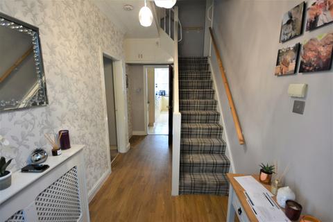 76 Warwick Avenue, Whitefield, Manchester, M45 6TT