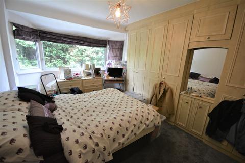 76 Warwick Avenue, Whitefield, Manchester, M45 6TT