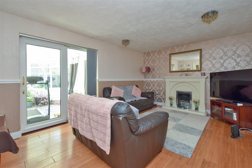 Calvers, Runcorn 4 bed end of terrace house for sale £145,000