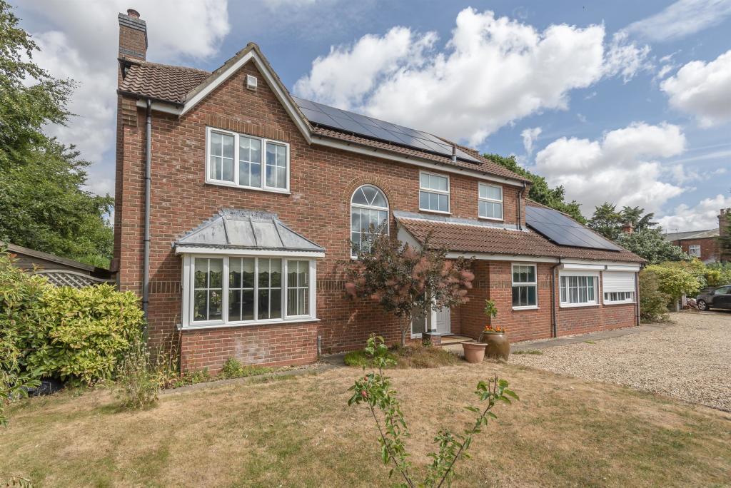 Bowmans Ridge, Hundleby, PE23 5 bed detached house for sale £450,000