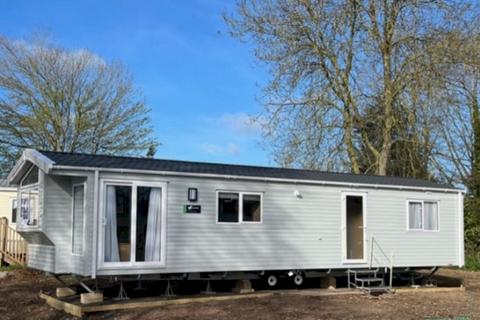 2 bedroom static caravan for sale, 5 Ash Tree Lake, Wortwell IP20