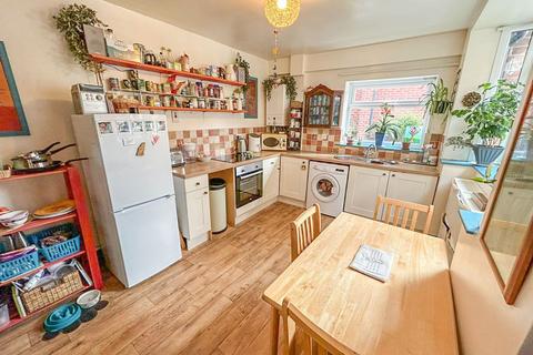 36 Manor Avenue, Grimsby, DN32 0QR