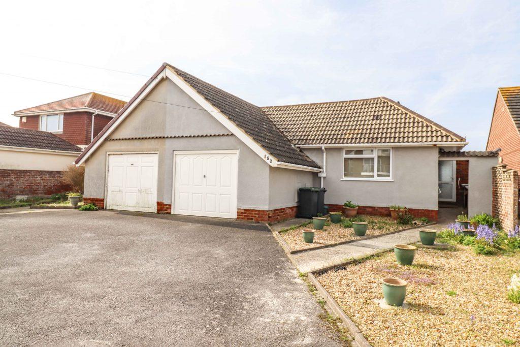 Southwood Road, Hayling Island 2 bed semidetached bungalow £475,000