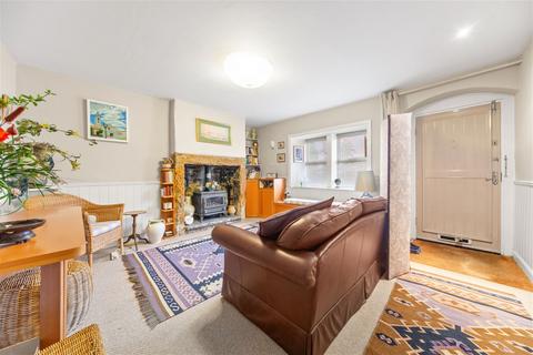 31 Canada Road, Rawdon, Leeds, LS19 6LR