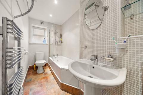 31 Canada Road, Rawdon, Leeds, LS19 6LR