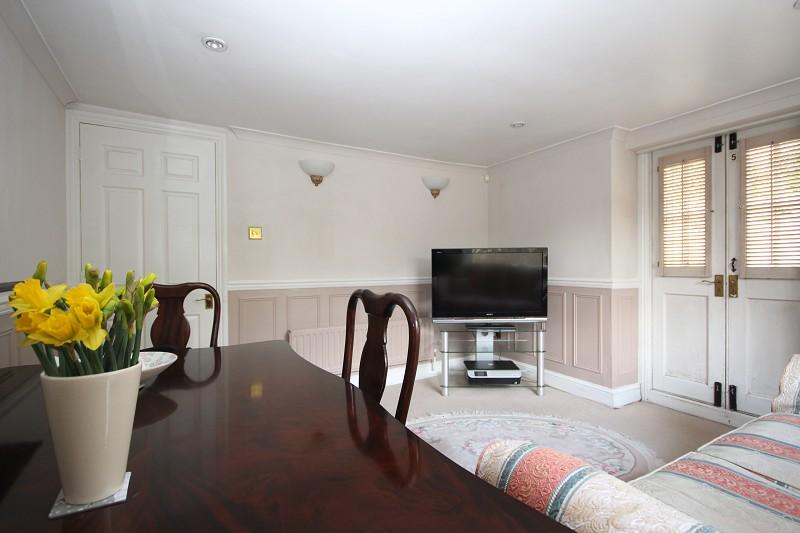 The Dower House, North Cray Road, SIDCUP, Kent. DA14 5EP 1 bed ground