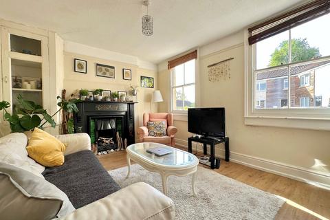 4 Avonvale Place, Batheaston, Bath, BA1 7RF