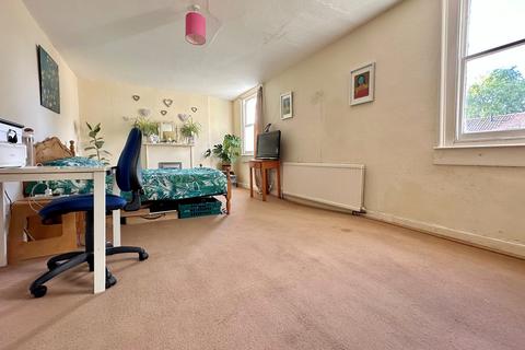 4 Avonvale Place, Batheaston, Bath, BA1 7RF