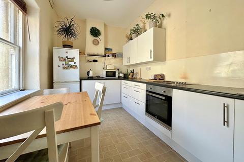 4 Avonvale Place, Batheaston, Bath, BA1 7RF
