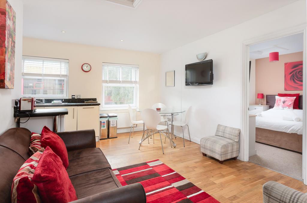 James Street West, Bath 2 bed apartment - £335,000