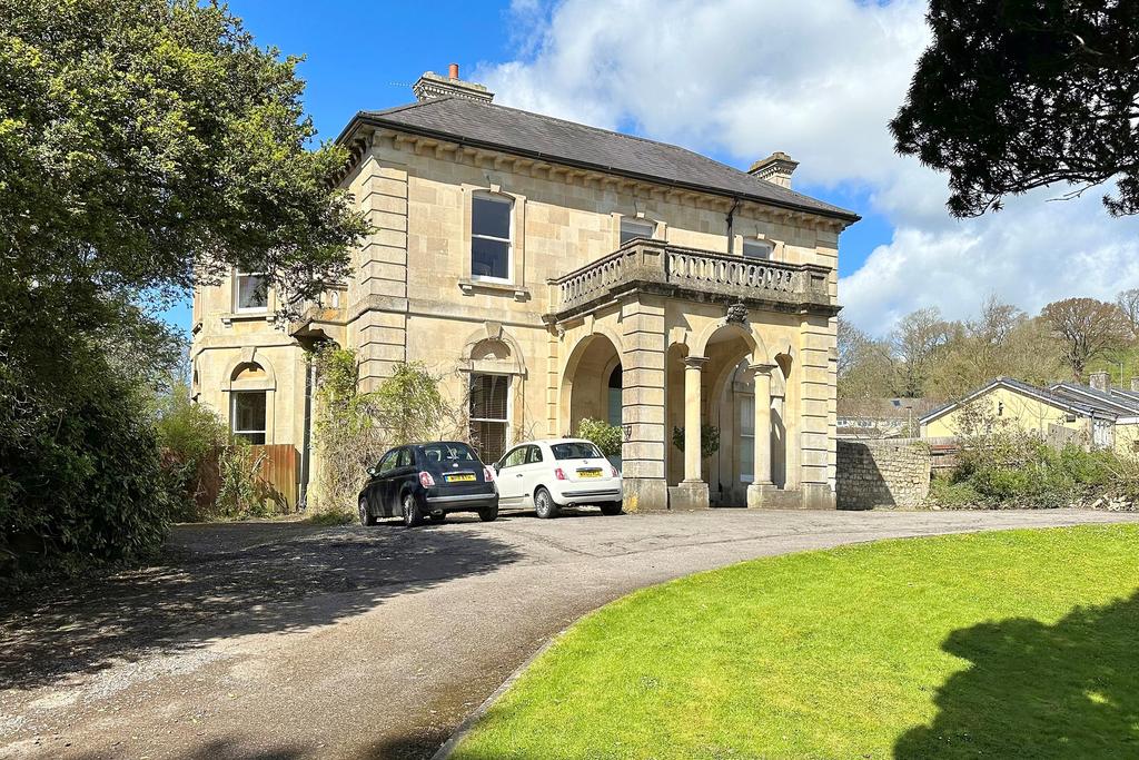 Kelston Road, Bath 2 bed apartment for sale £500,000