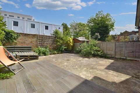 9 Marble Close, London, W3 8HD