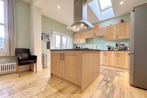 4 bedroom semi-detached house for sale - Lower Oldfield Park, Bath