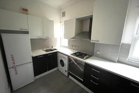 1 bedroom flat for sale - Station Road, Chingford, E4