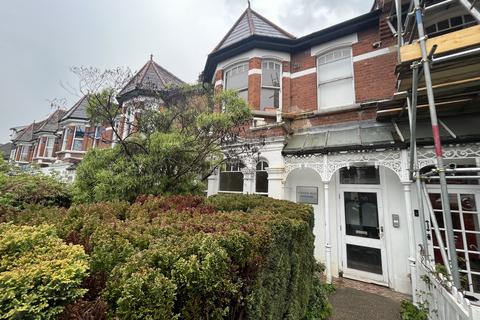 1 bedroom flat for sale - Station Road, Chingford, E4