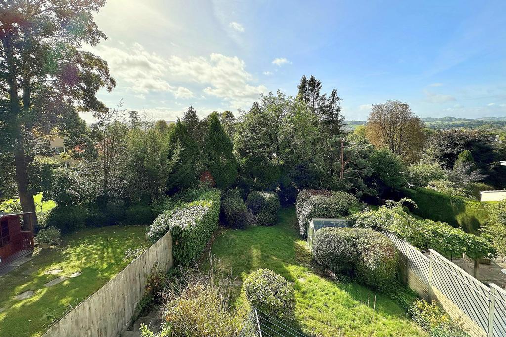 Cranwells Park, Bath 3 bed detached house £780,000